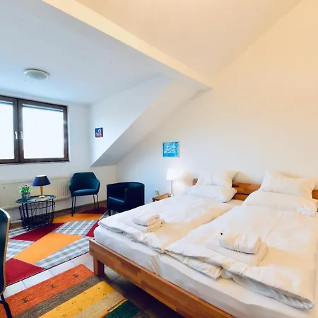 Charming Attic Apartment Near Messe Wien And Center Exterior photo