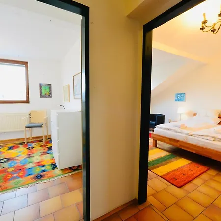 Charming Attic Apartment Near Messe Wien And Center Exterior photo
